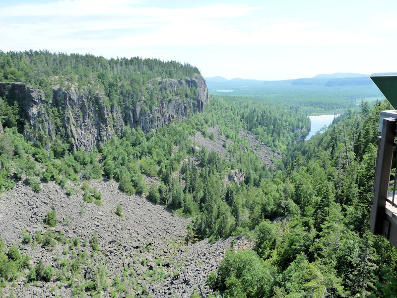 P1000693_800x600.JPG